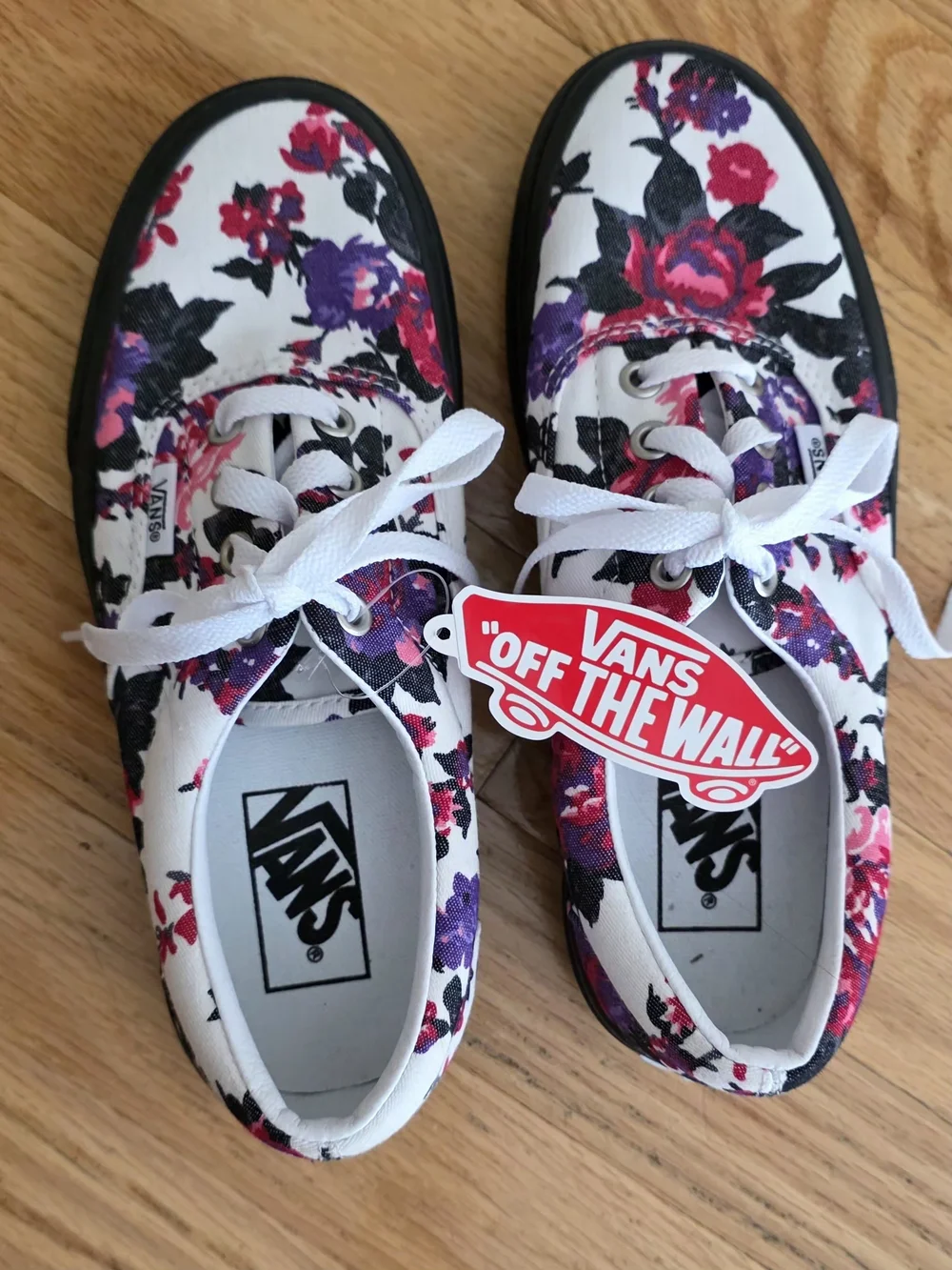 NEW Vans Women's 6 Era Floral Canvas Lace-Up Sneakers